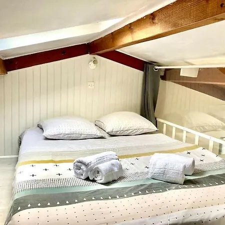 Maison Calme Proche Avec Piscine Holiday home